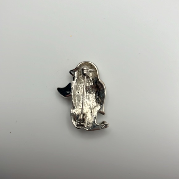 Vintage Rhinestone Donkey Elephant Penguin Dog & Bee (Signed Kramer) Brooch lot - Picture 7 of 11